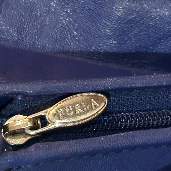 Furla Purple Embossed leather wallet Clutch - Picture 5 of 8
